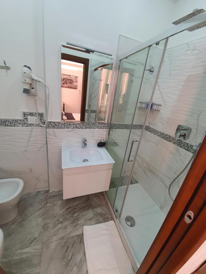 Ari Guest House ลาสเปเซีย ภายนอก รูปภาพ