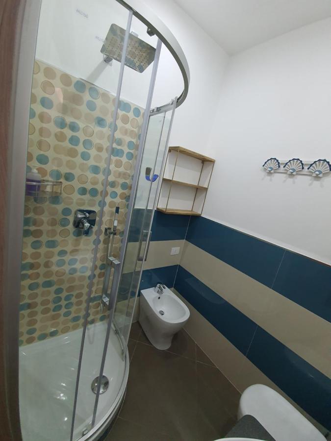 Ari Guest House ลาสเปเซีย ภายนอก รูปภาพ